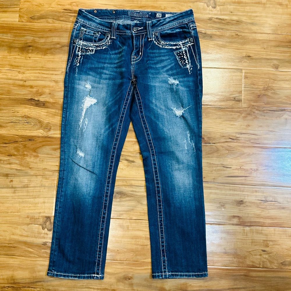 Miss Me Jeans Women's 28 Easy Cropped JE5836EC Distressed The Buckle Denim.